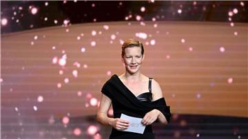 Schauspielerin Sandra Hüller bei der Verleihung des Deutschen Filmpreises als Laudatorin.