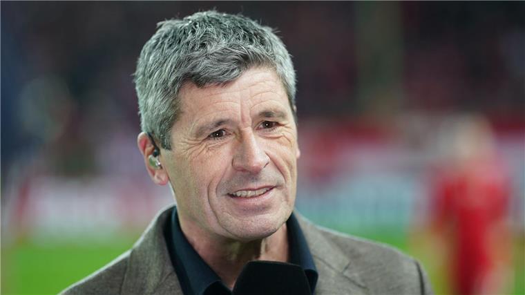 Merk über Referee-Technik: „Die Geister“, die man rief... Schiedsrichter-Legende Markus Merk spricht über strittige Szenen bei der EM.