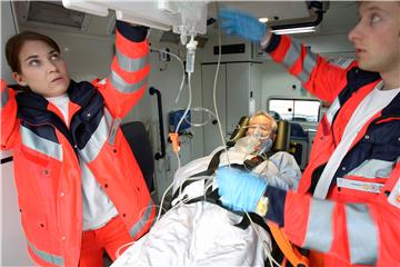 Schlaganfallpatienten müssen so schnell wie möglich medizinisch versorgt werden.