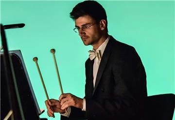 Schlagzeuger Thorsten Keller ist der neue Paukist im Philharmonischen Orchester Bremerhaven. Foto privat
