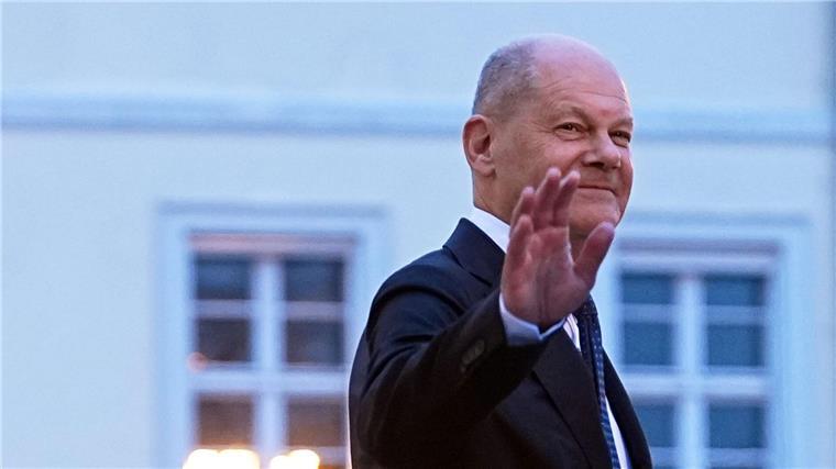 Scholz fordert eine sorgfältige Prüfung eines möglichen Verbotsverfahrens gegen die AfD. (Archivbild)
