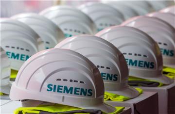 Schon jetzt liegen Siemens mehr als 1000 Bewerbungen für die 200 Millionen Euro teure Produktionsstätte für Offshore-Anlagen in Cuxhaven vor.