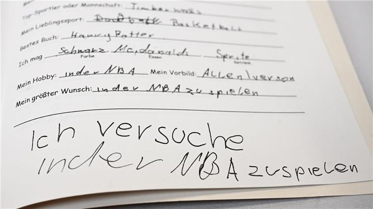 Wunsch in der Schülerzeitung erfüllt Schon mit zehn Jahren wünschte sich Dennis Schröder, in der besten Basketball-Liga der Welt zu spielen.