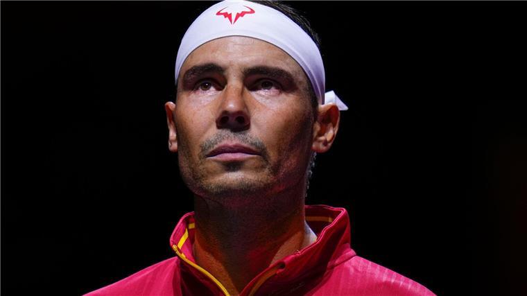„Gracias“: Nadals große Karriere endet als Zuschauer Schon vor der letzten Partie seiner Karriere zeigte Rafael Nadal Emotionen.