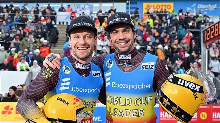 Schon wieder Gesamtweltcup-Gewinner: Die Rodler Tobias Wendl (r) und Tobias Arlt.