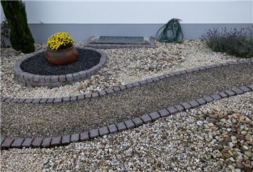 Garten aus Kies und Schotter