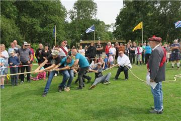 Schottisch-Friesischer Mehrkampf in Butjadingen. - Foto: Rademann