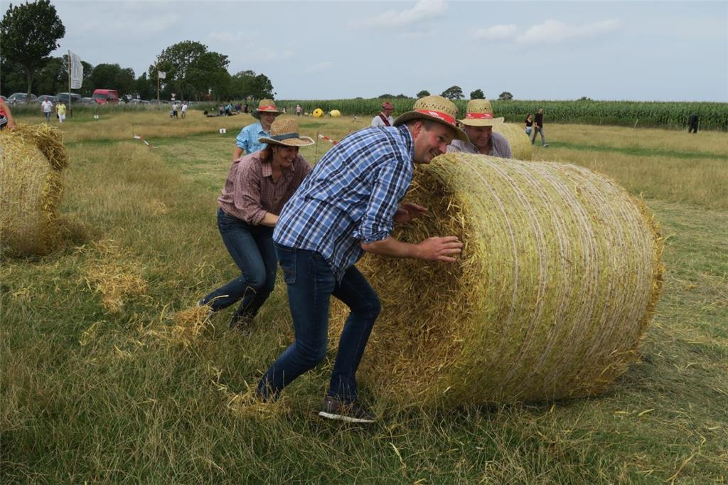 Schottisch-Friesischer Mehrkampf in Butjadingen. - Foto: Rademann