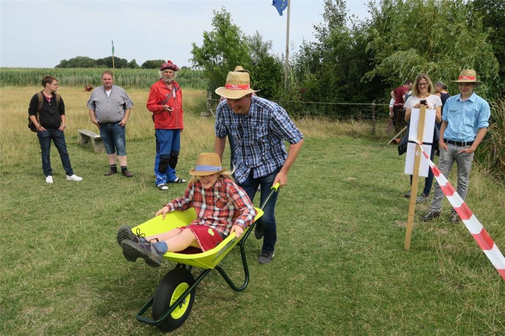 Schottisch-Friesischer Mehrkampf in Butjadingen. - Foto: Rademann