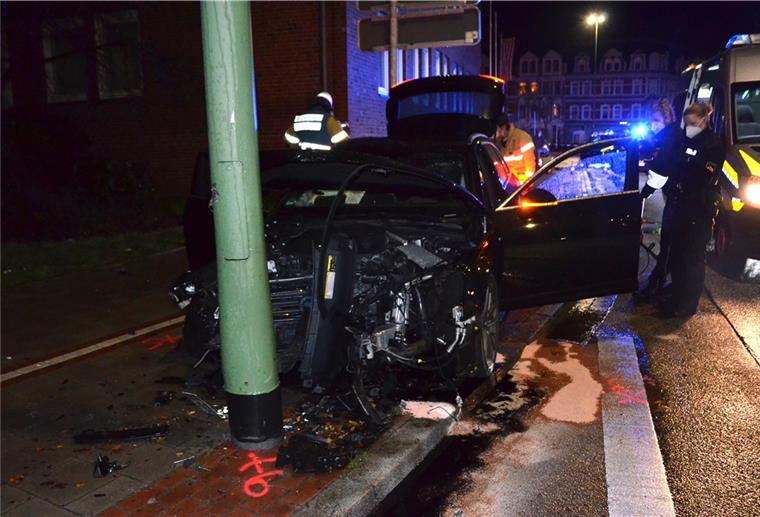 Schwerer Unfall auf der Stresemannstraße in Lehe.