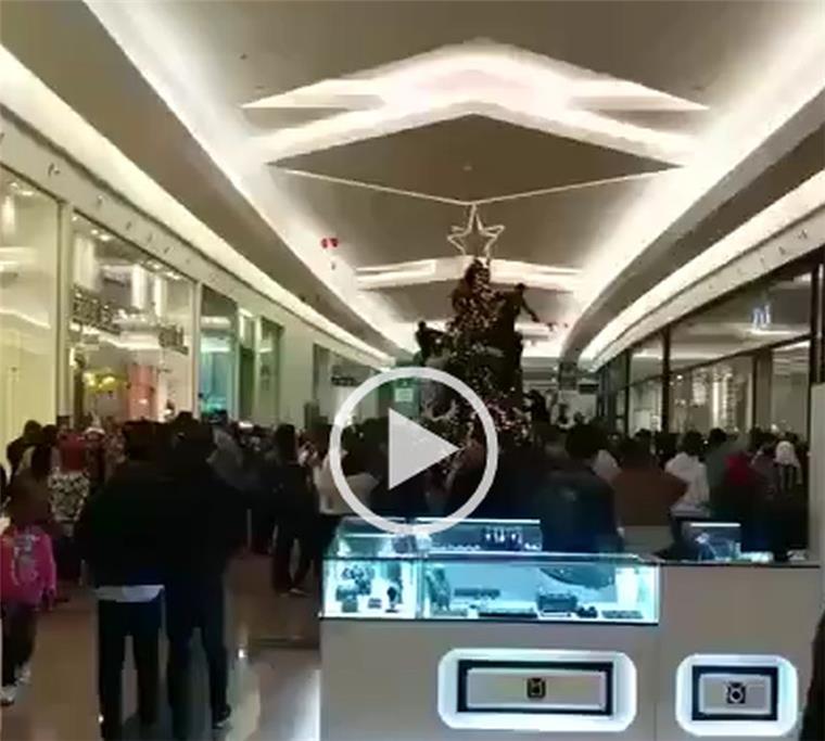 Screenshot aus dem Video, das für einen großen Wirbel gesorgt hat.