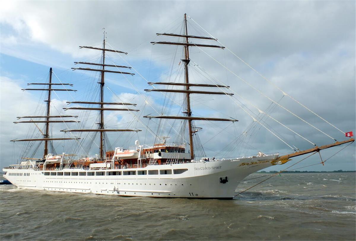 Großsegler „Sea Cloud Spirit“ macht am Columbus Cruise Terminal fest "Sea Cloud Spirit" legt in Bremerhaven an