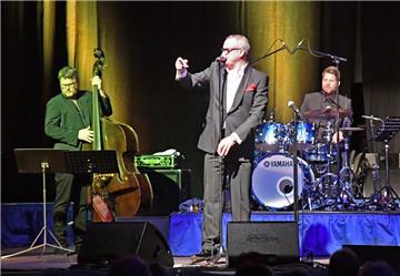 Seaside Jam in der Stadthalle mit Jeff Cascaro. Foto Scheschonka