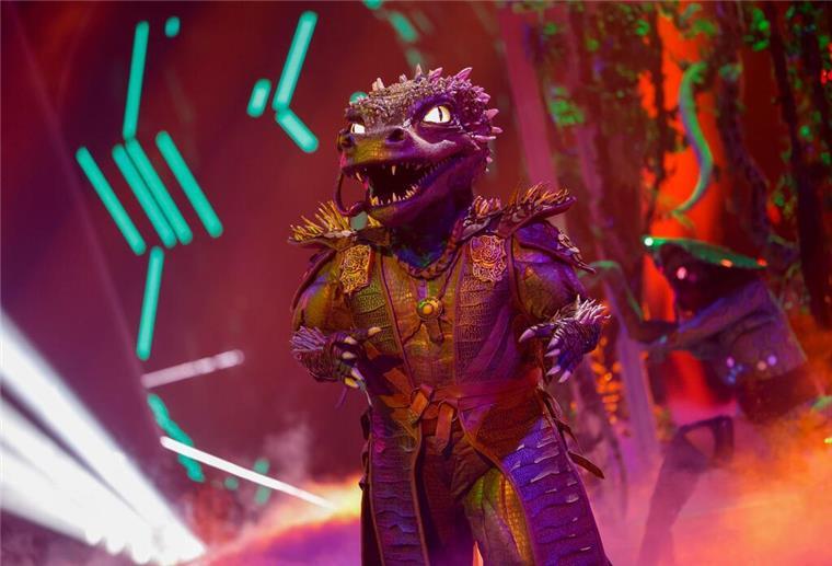 Komikerin Mirja Boes gewinnt „The Masked Singer“ Sebastian Krumbiegel ist „Das Krokodil“.