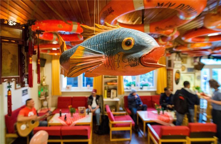 Seemannsmissionen wie die Mission Duckdalben in Hamburg kümmern sich um Seeleute.