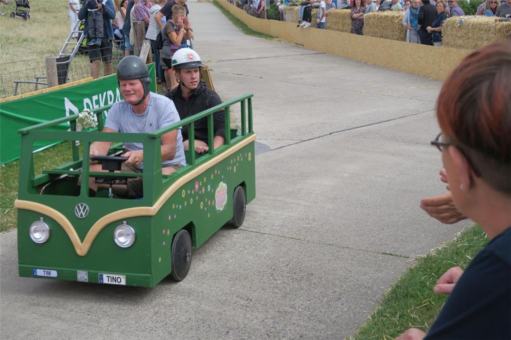 Seifenkistenrennen in Feldhausen 2019.