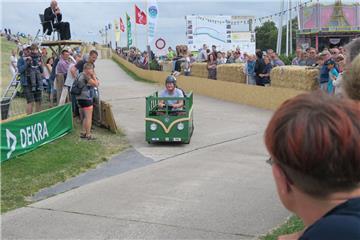 Seifenkistenrennen in Feldhausen 2019.