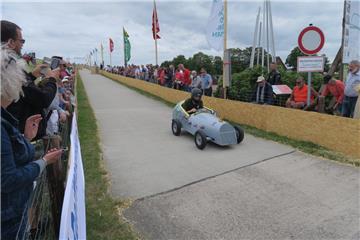 Seifenkistenrennen in Feldhausen 2019.