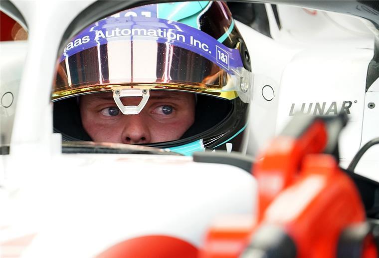 Mick Schumacher fährt um seine Zukunft in der Formel 1 Mick Schumacher aus Deutschland vom Team Haas