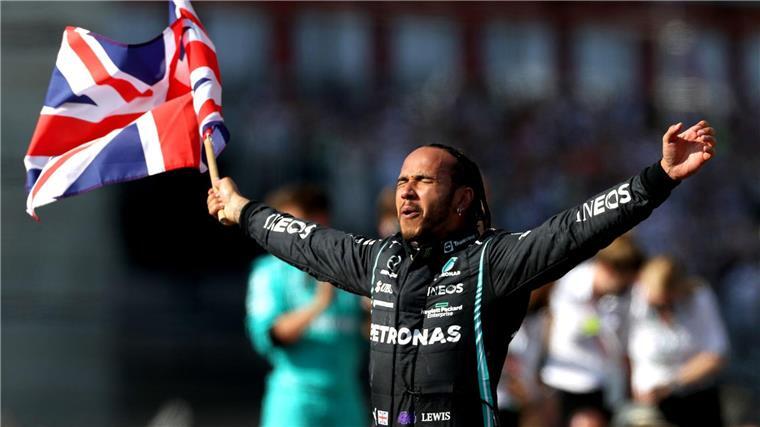 1000-Tage-Frist läuft: Hamiltons Sieglos-Misere Seinen bis dato letzten Silverstone-Sieg schaffte Lewis Hamilton 2021.