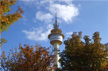Seit 1965 ist der Bremerhavener Richtfunkturm in Betrieb. In 64 Metern Höhe befindet sich die Besucherplattform. Sie ist am Sonntag, 6. Oktober, zuletzt geöffnet.