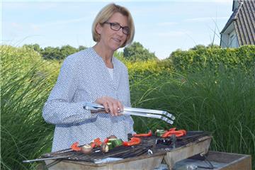 Seit 1992 verzichtet Angela Schmidt bereits auf Fleisch. Bei ihr landen vielfältige Gemüse-Kreationen auf dem Grill. Gut gewürzt und gerne mal in Kombination mit Schafskäse.  
