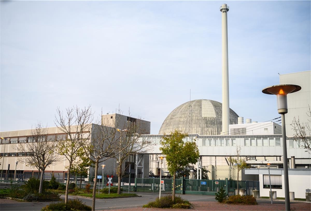 Rückbau am AKW Unterweser läuft auch während Corona Seit 2018 läuft der Rückbau des Kernkraftwerk Unterweser.