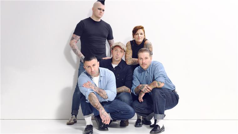 Seit 30 Jahren geben sie ihren Fans mächtig auf die Ohren: Die Düsseldorfer Punkrock-Band die Broilers.