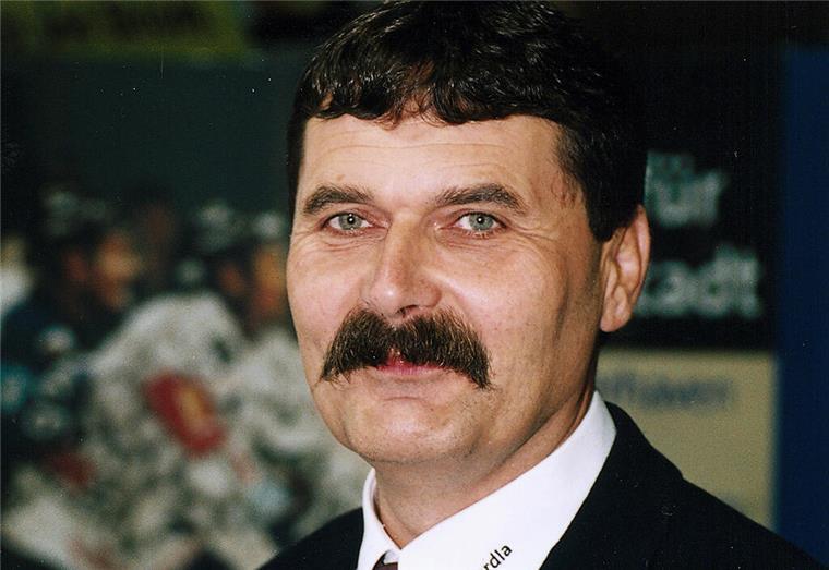 Alfred Prey ist das Gesicht des Bremerhavener Eishockeys Alfred Prey