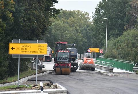  Bauarbeiten auf der B 495 in Hemmoor