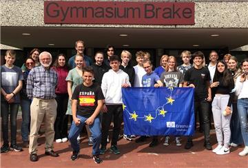 Seit Dienstag sind am Gymnasium Brake im Rahmen eines Erasmus+-Projekts Lehrkräfte, Schülerinnen und Schüler aus drei Ländern zu Gast.