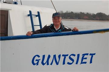 Seit fast 35 Jahren gehören die "Guntsiet" und ihr Kapitän zusammen. Nun geht Eberhard Dieckmann in den Ruhestand.