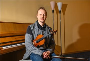 Seit November am ersten Geigenpult: Franz Berlin ist der neue Konzertmeister des Philharmonischen Orchesters.