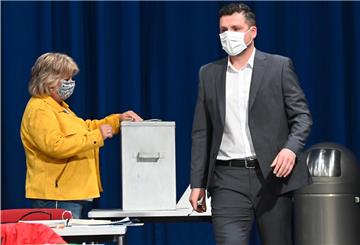 Selcuk Caloglu nach der geheimen Abstimmung zu seinem Stadtratposten.