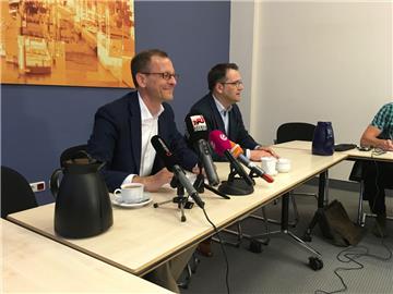Senator Martin Günthner gibt am Donnerstag eine Pressekonferenz.