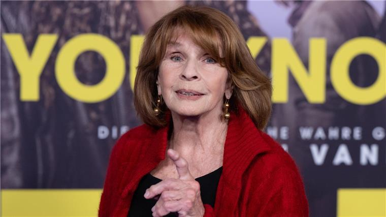 Senta Berger spricht über ihren neuen Film „Wunderpille“ und Erinnerungen Senta Berger