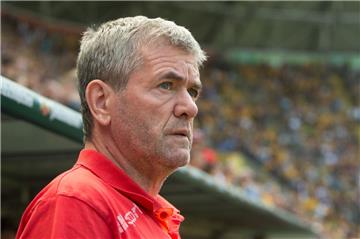 Setzt auf Ruhe und Gelassenheit: Friedhelm Funkel, Trainer von Fortuna Düsseldorf. 