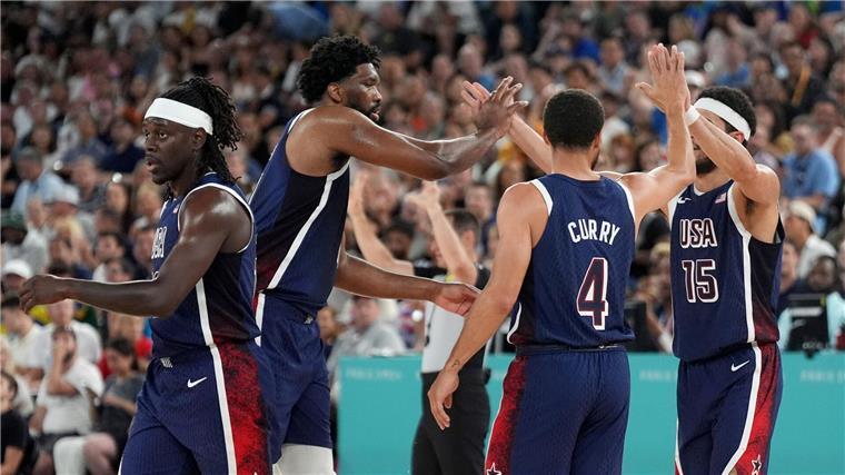 Setzten ein Zeichen: Die USA mit Stars wie Stephen Curry und Joel Embiid.
