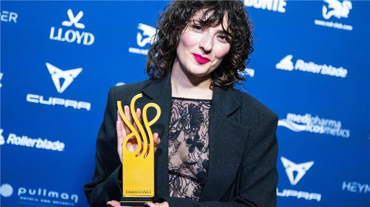 Deutscher Schauspielpreis für Mala Emde und Jennifer Sabel Seyneb Saleh gewann den Preis „Episodische Rolle“ für „Uncivilized – Nine Eleven“.