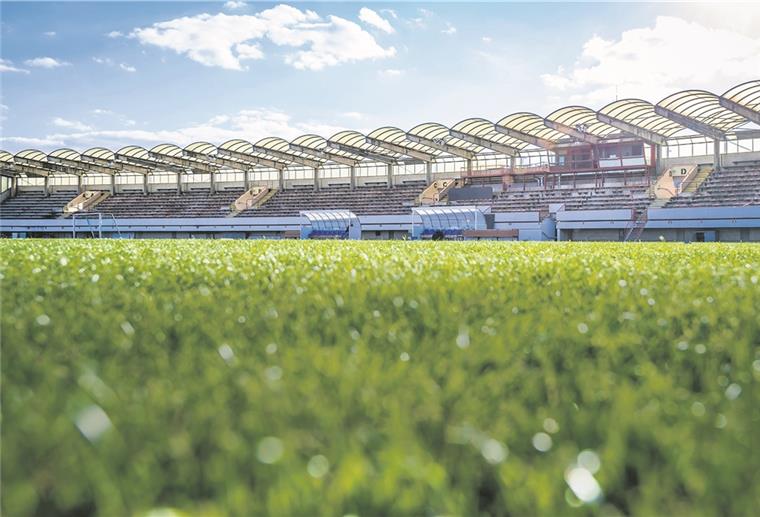 Sicherstellung der funktionalen und wohnortnahen Sportflächen (hier das Nordesstadion in Bremerhaven) ist eine der Forderungen des Landessportbundes Bremen.