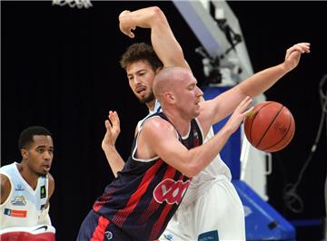 Sid-Marlon Theis brachte es beim Eisbären-Sieg in Quakenbrück auf neun Punkte und sieben Rebounds. 