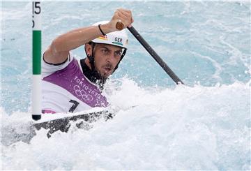 Kanu/Slalom: Olympia, Canadier-Einer, Halbfinale im Kasai Canoe Slalom Centre. Sideris Tasiadis aus Deutschland in Aktion.