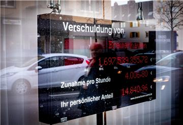 Sie dreht sich unaufhörlich weiter - vermutlich noch für lange Zeit, sagen Experten für kommunale Haushalte - die Schuldenuhr für Bremerhaven.