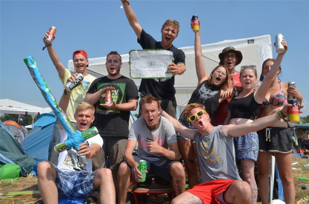 Sie nennen sich das &quot;Camp Spaß&quot;. Und den haben sie auch. 