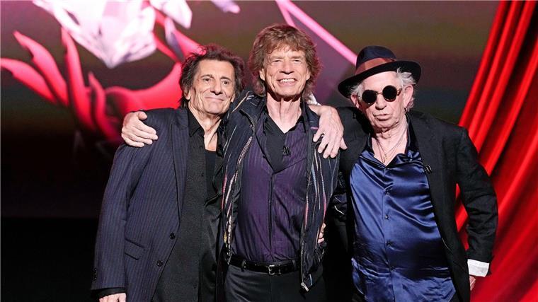 Jahrescharts ‚23: „Komet“ schlägt ganz oben ein Sie rollen immer noch - die Rolling Stones.