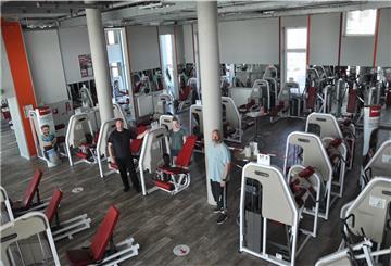 Sieben Monate standen die Fitnessstudios der Stadt leer. Jetzt darf hier wieder geschwitzt werden, aber ein bisschen Vorlauf ist noch nötig.