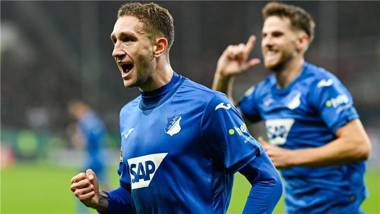 Chaves köpft Hoffenheim gegen Nürnberg ins Achtelfinale Siegtorschütze Arthur Chaves jubelt.