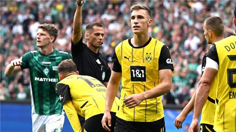 „Eine sehr billige Ausrede“: Dortmunds Sahin unzufrieden Sieht Gelb-Rot: Dortmunds Nationalspieler Nico Schlotterbeck
