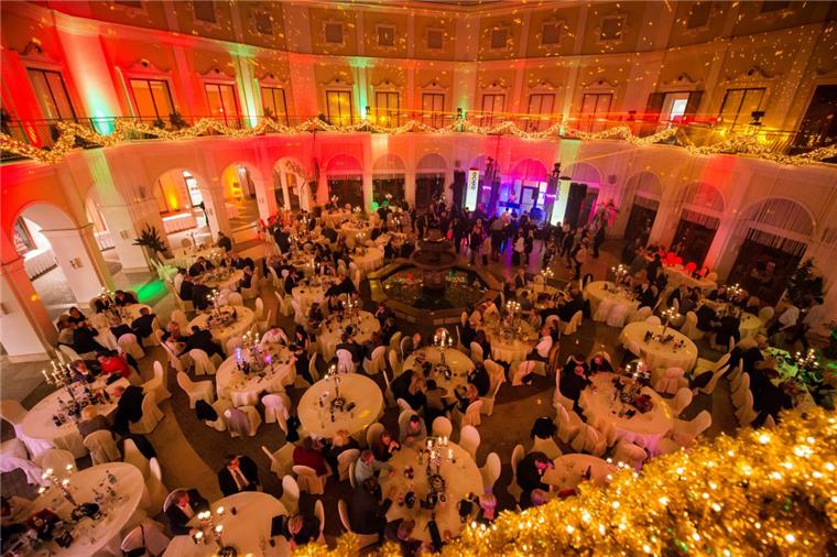 nord24 schickt Euch an Silvester ins Mediterraneo Silvester in Bremerhaven: Snap treten im Mediterraneo auf.