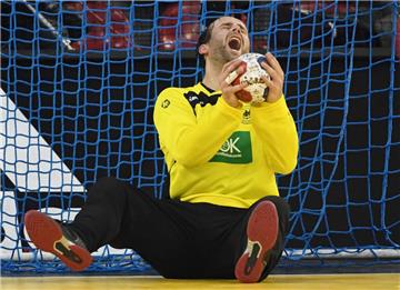 Silvio Heinevetter hatte allen Grund zum Jubeln: Auch dank seiner starken Leistung gewannen die deutschen Handballer ihr Auftaktspiel gegen Ungarn.